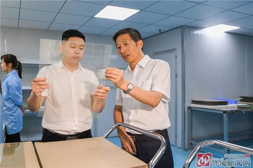 许忠建在鹤城区调研时强调 加快培育壮大优势产业集群，为稳增长促发展提供有力支撑